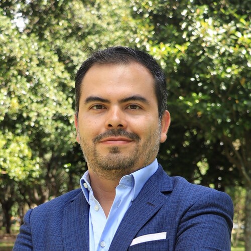 Headshot of Jorge L. Garcia.