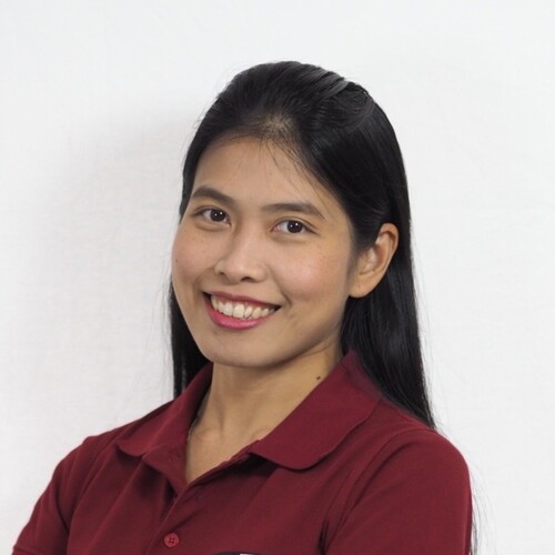 Headshot of Dr Warangkhana Phanwanich.