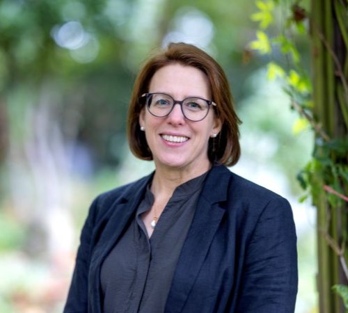 Dr Rebecca Heaton