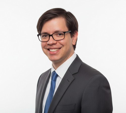 Dr César Pantoja