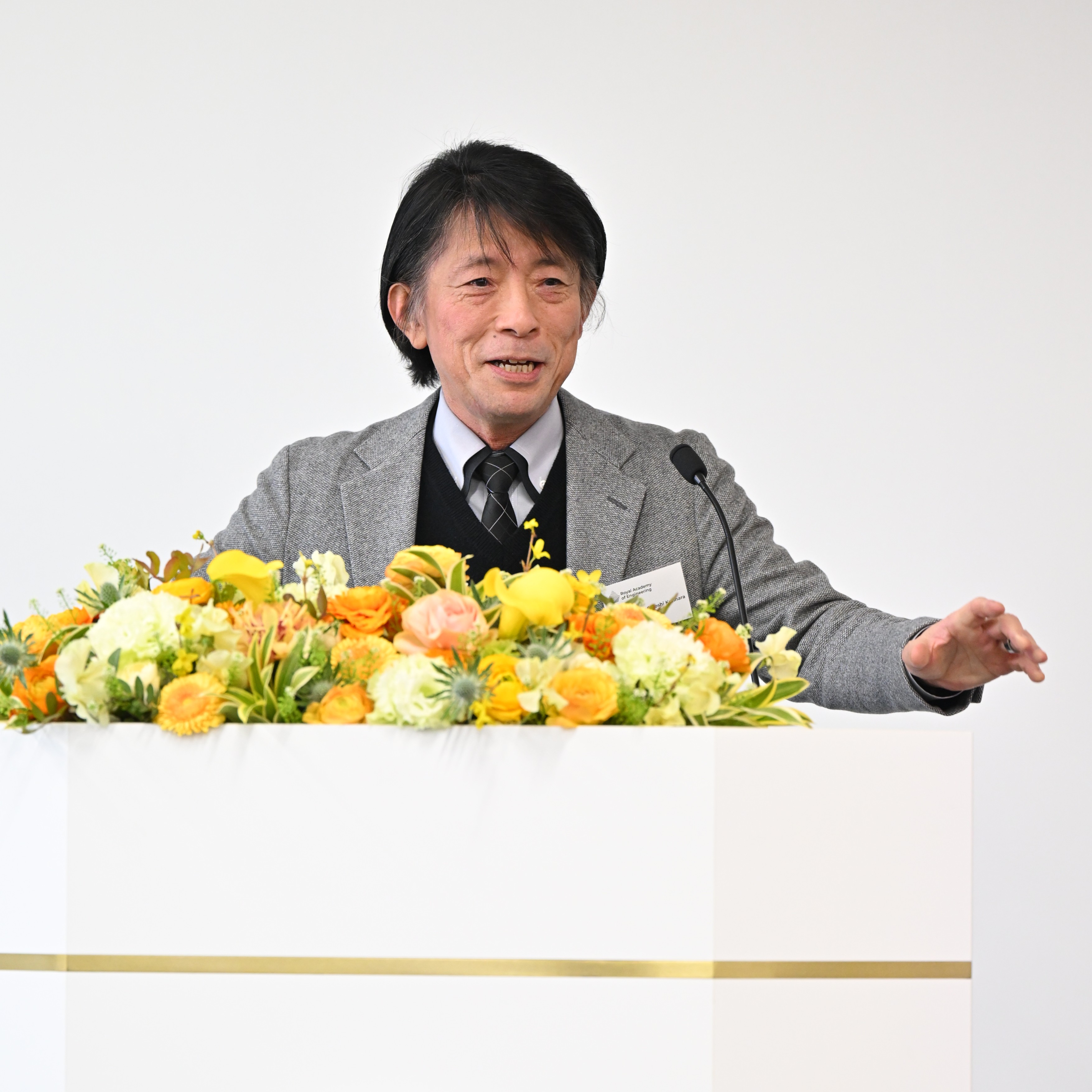 Professor Kurihara giving his keynote presentation.