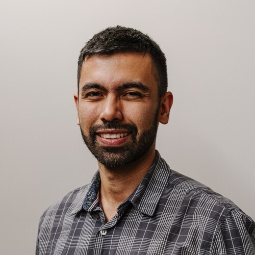 Headshot of Hugo Esteban Rojas Muñoz.